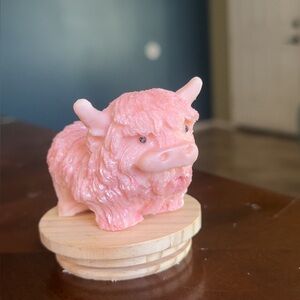 Pink Highland Cow candle